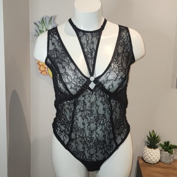 Torrid - Lacy Bondage Bodysuit with Neck Harness in Rich Black - Picture 3 of 14